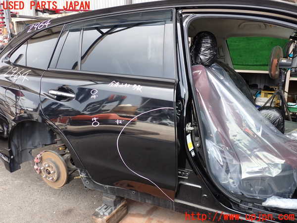 2UPJ-29641290]レヴォーグ(VM4)右後ドア 中古 AGC M2L4 43R-00073_m0001.jpg
