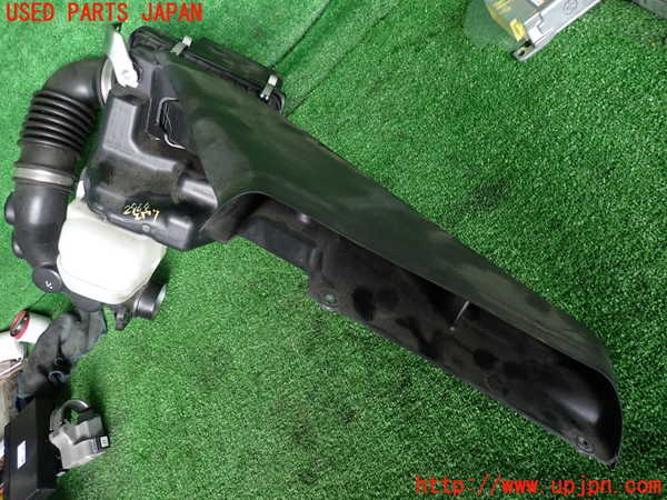 2UPJ-29642560]レヴォーグ(VM4)エアクリーナーボックス 中古_m0001.jpg