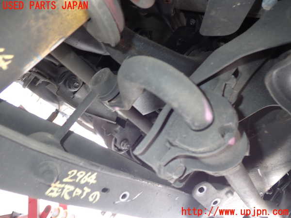2UPJ-29645445]レヴォーグ(VM4)リアスタビライザー 中古_m0003.jpg