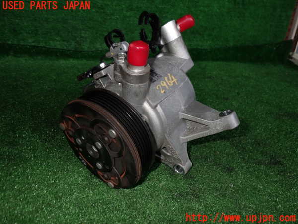 2UPJ-29646025]レヴォーグ(VM4)エアコンコンプレッサー 中古_m0001.jpg