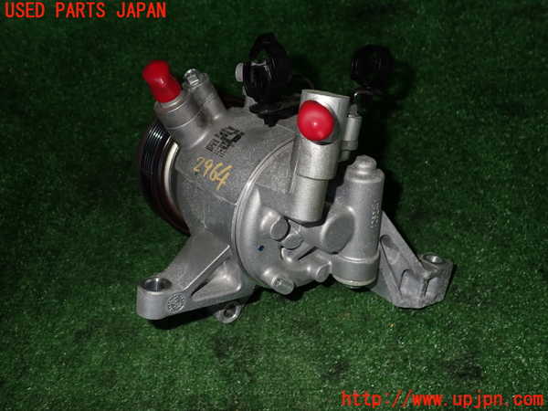 2UPJ-29646025]レヴォーグ(VM4)エアコンコンプレッサー 中古_m0002.jpg