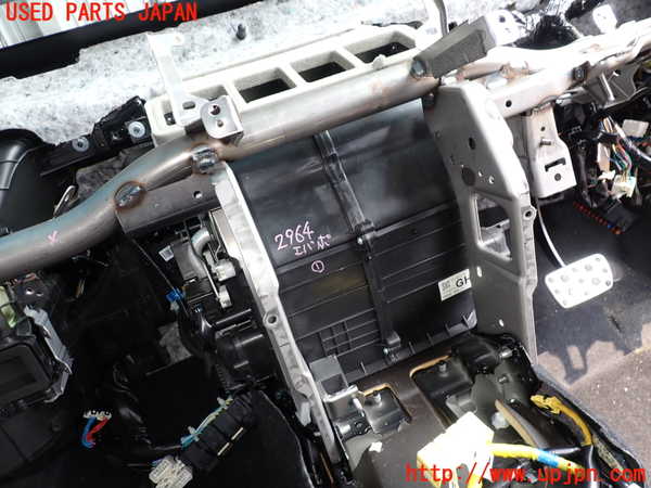 2UPJ-29646081]レヴォーグ(VM4)エバポレーター1 中古_m0001.jpg