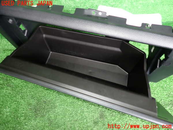 2UPJ-29647516]レヴォーグ(VM4)グローブボックス1 中古_m0003.jpg