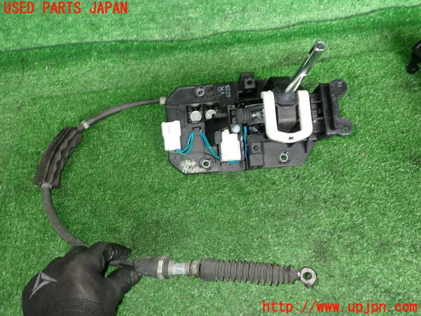 2UPJ-29647555]レヴォーグ(VM4)ATシフトレバー 中古_m0001.jpg