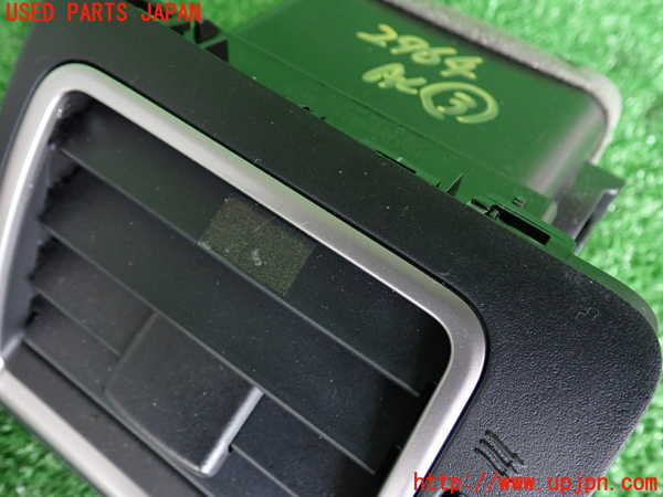 2UPJ-29647528]レヴォーグ(VM4)エアコン吹き出し口3 (左) 中古_m0002.jpg
