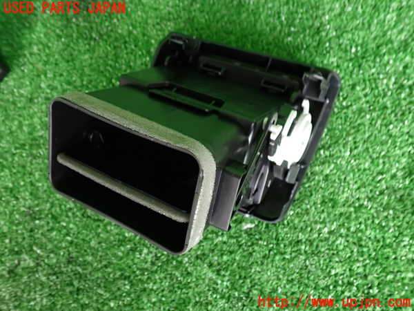 2UPJ-29647528]レヴォーグ(VM4)エアコン吹き出し口3 (左) 中古_m0003.jpg