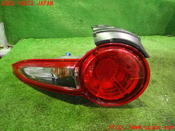 2UPJ-29661536]ロードスター(ND5RC)左テールランプ 中古_m0001.jpg