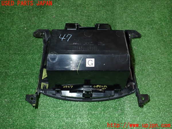2UPJ-29677841]フェアレディZロードスター(HZ34)小物入れ1 中古_m0003.jpg