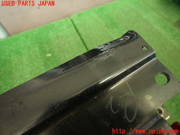 2UPJ-29681014]ジャガー・XE(JA2GA)フロントバンパーホースメント 中古_m0002.jpg