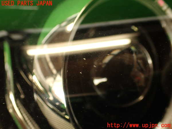 2UPJ-29681130]ジャガー・XE(JA2GA)右ヘッドライト HID 中古_m0002.jpg