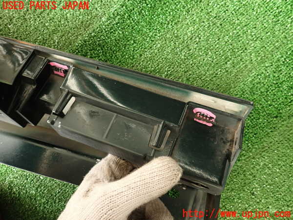 2UPJ-29681392]ジャガー・XE(JA2GA)左サイドステップ 中古_m0005.jpg