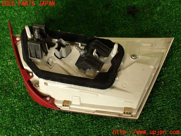 2UPJ-29681552]ジャガー・XE(JA2GA)左リアフィニッシャー 中古_m0003.jpg