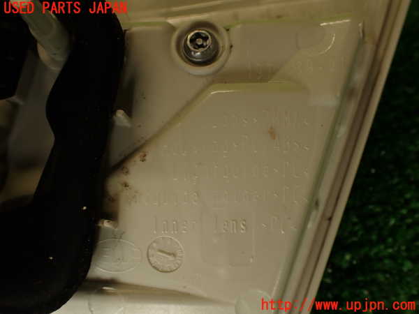 2UPJ-29681552]ジャガー・XE(JA2GA)左リアフィニッシャー 中古_m0004.jpg