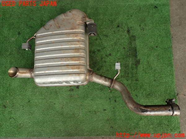 2UPJ-29682671]ジャガー・XE(JA2GA)リアマフラー1 中古_m0002.jpg