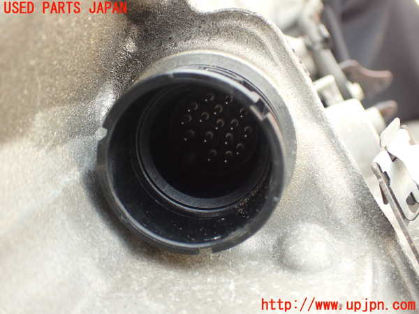 2UPJ-29683010]ジャガー・XE(JA2GA)ミッション AT 204PT 中古_m0003.jpg