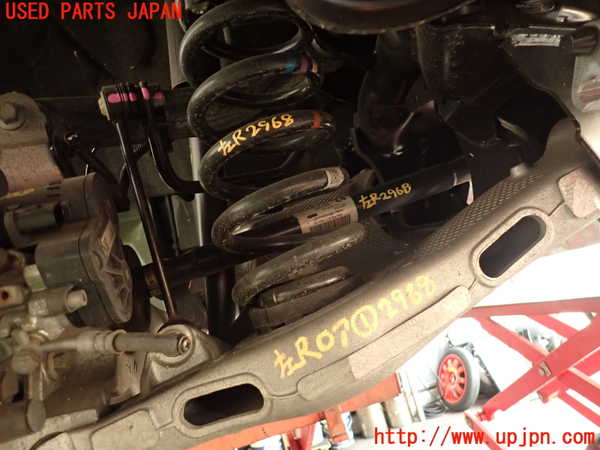 2UPJ-29684025]ジャガー・XE(JA2GA)左リアドライブシャフト 中古_m0001.jpg