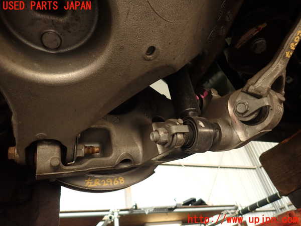 2UPJ-29684305]ジャガー・XE(JA2GA)左リアナックルハブ 中古_m0003.jpg
