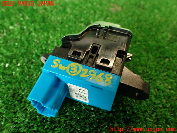 2UPJ-29686308]ジャガー・XE(JA2GA)スイッチ3 (電動パーキングブレーキ) 中古_m0003.jpg