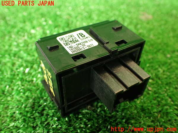 2UPJ-29686309]ジャガー・XE(JA2GA)スイッチ4 (トランク、LDW) 中古_m0003.jpg