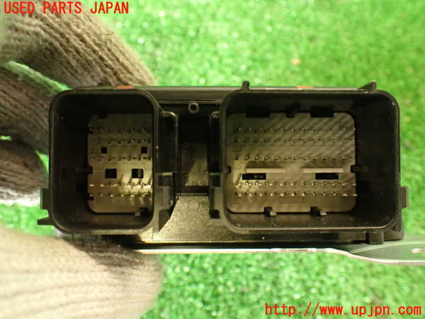 2UPJ-29686145]ジャガー・XE(JA2GA)エアバッグコンピューター 中古_m0003.jpg