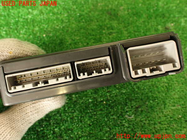 2UPJ-29686146]ジャガー・XE(JA2GA)コンピューター1 中古_m0003.jpg