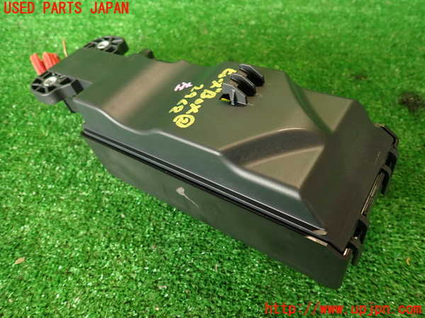 2UPJ-29686742]ジャガー・XE(JA2GA)ヒューズボックス2 中古_m0002.jpg