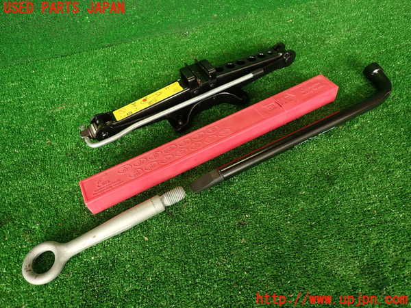 2UPJ-29687805]ジャガー・XE(JA2GA)車載工具 中古_m0001.jpg