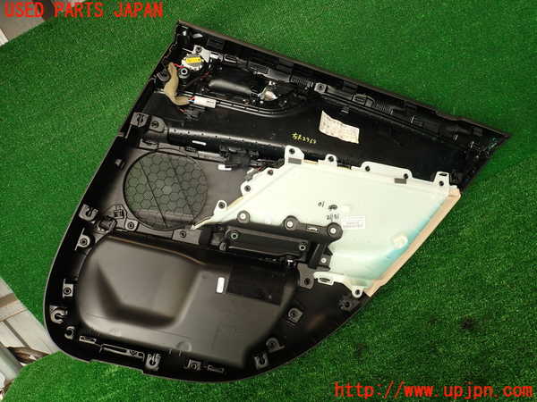 2UPJ-29681324]ジャガー・XE(JA2GA)左後ドア内張り 中古_m0005.jpg
