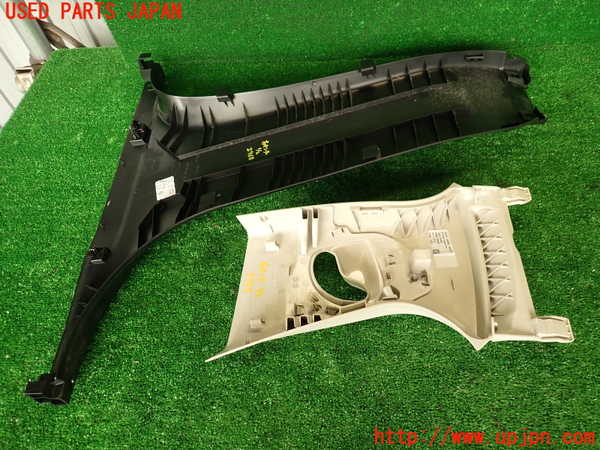 2UPJ-29687665]ジャガー・XE(JA2GA)右センターピラートリム 中古_m0005.jpg