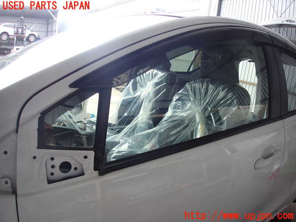 2UPJ-29691260]アクア(AQUA)(NHP10)左前ドア (43R-00033 M2H3U) 中古_m0003.jpg