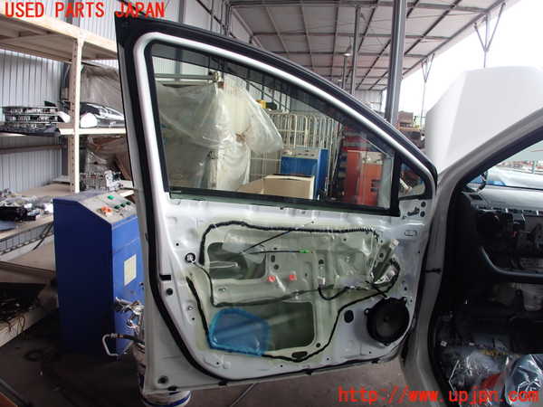 2UPJ-29691260]アクア(AQUA)(NHP10)左前ドア (43R-00033 M2H3U) 中古_m0005.jpg