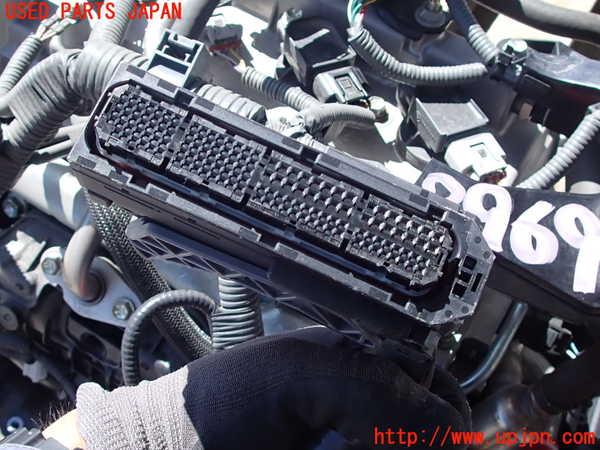 2UPJ-29692010]アクア(AQUA)(NHP10)エンジン 1NZ-FXE 中古_m0004.jpg