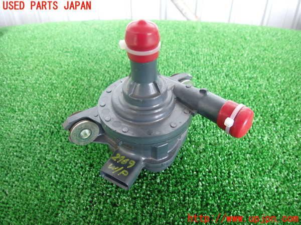 2UPJ-29692110]アクア(AQUA)(NHP10)ウォーターポンプ 中古_m0001.jpg