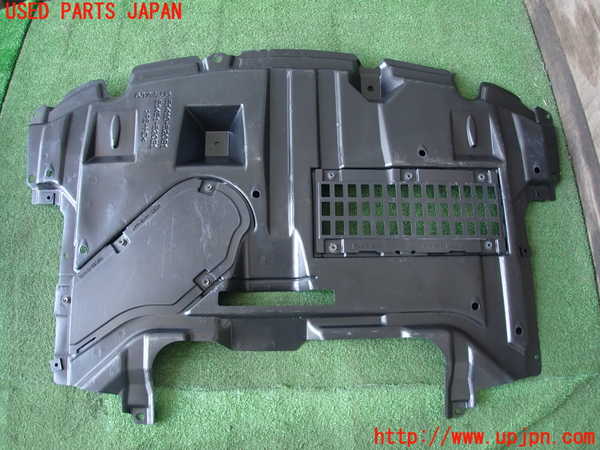 2UPJ-29692170]アクア(AQUA)(NHP10)エンジンアンダーカバー 中古_m0001.jpg