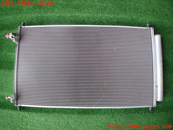 2UPJ-29696031]アクア(AQUA)(NHP10)エアコンコンデンサー1 中古_m0001.jpg