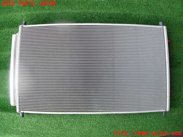 2UPJ-29696031]アクア(AQUA)(NHP10)エアコンコンデンサー1 中古_m0002.jpg