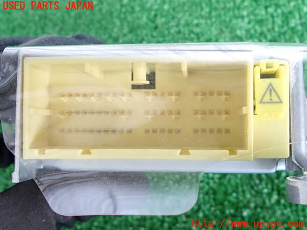 5UPJ-29696145]アクア(AQUA)(NHP10)エアバッグコンピューター 中古_m0004.jpg