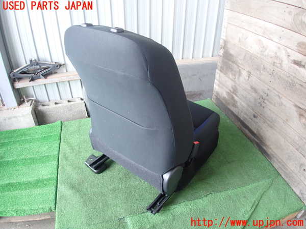 2UPJ-29697065]アクア(AQUA)(NHP10)助手席シート 中古_m0002.jpg