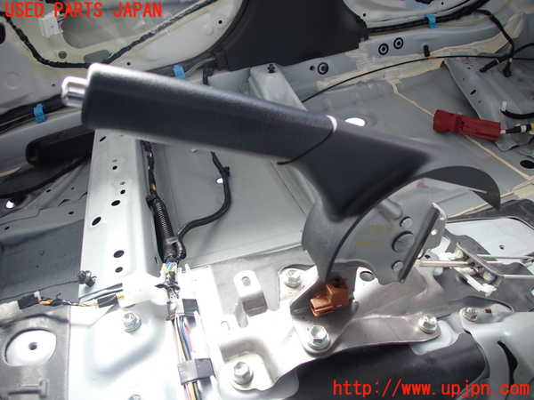 2UPJ-29697550]アクア(AQUA)(NHP10)サイドブレーキレバー 中古_m0001.jpg