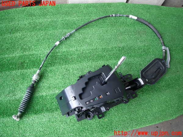 2UPJ-29697555]アクア(AQUA)(NHP10)ATシフトレバー 中古_m0002.jpg