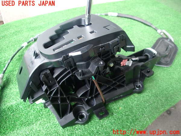 2UPJ-29697555]アクア(AQUA)(NHP10)ATシフトレバー 中古_m0004.jpg