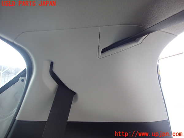 2UPJ-29697675]アクア(AQUA)(NHP10)右リアピラートリム 中古_m0002.jpg