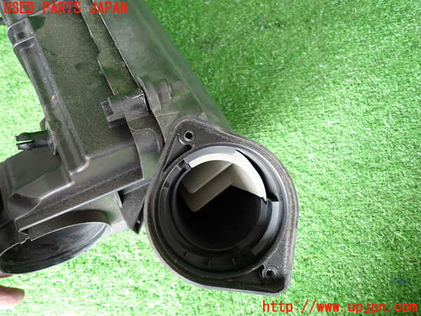 2UPJ-29702560]BMW ミニ(MINI)クーパーS クラブマン(ZG16)(R55)エアクリーナーボックス 中古_m0004.jpg