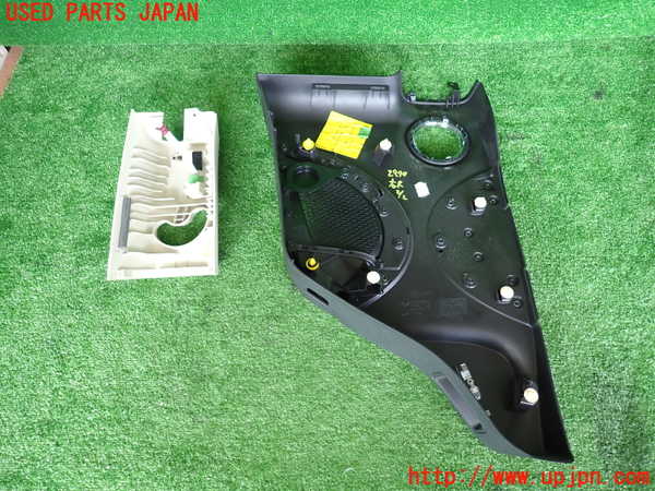 2UPJ-29701294]BMW ミニ(MINI)クーパーS クラブマン(ZG16)(R55)右後ドア内張り 中古_m0005.jpg