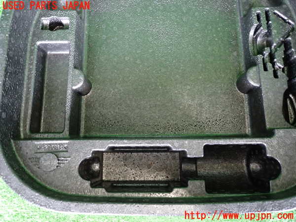 2UPJ-29707773]BMW ミニ(MINI)クーパーS クラブマン(ZG16)(R55)ラゲッジトレイ3 中古_m0003.jpg