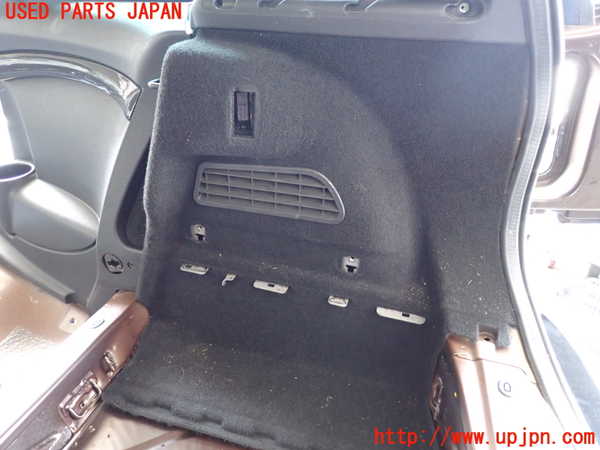 2UPJ-29707675]BMW ミニ(MINI)クーパーS クラブマン(ZG16)(R55)右リアピラートリム 中古_m0005.jpg