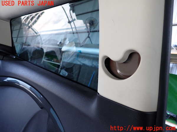 2UPJ-29707680]BMW ミニ(MINI)クーパーS クラブマン(ZG16)(R55)左リアピラートリム 中古_m0003.jpg