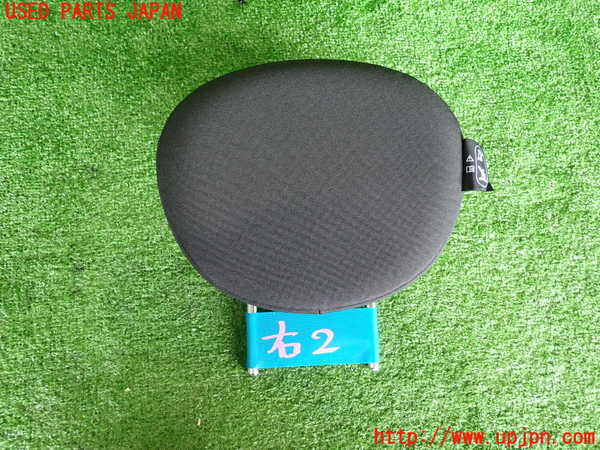 2UPJ-29707150]BMW ミニ(MINI)クーパーS クラブマン(ZG16)(R55)右2列目ヘッドレスト 中古_m0001.jpg