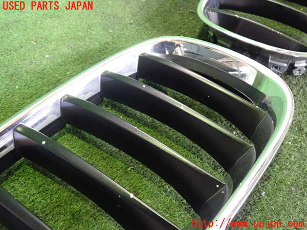 2UPJ-29711050]BMW Z4(LM30)(E89)ラジエターグリル 中古_m0002.jpg