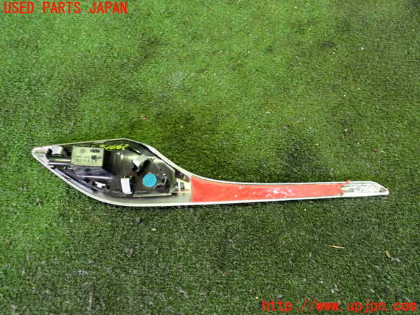 2UPJ-29711160]BMW Z4(LM30)(E89)右ウィンカーレンズ 中古_m0002.jpg